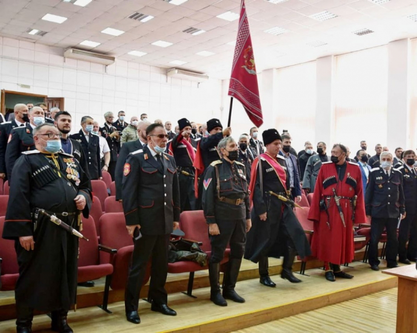 Казаки с полицией будут следить за соблюдением масочного режима на Кубани