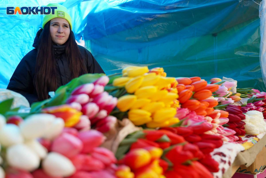 В Краснодаре открыли цветочные базары: список