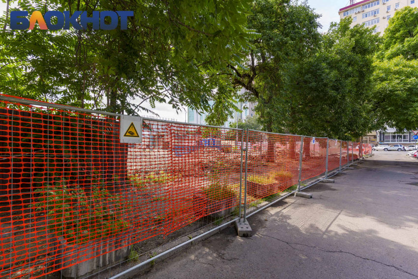 Под снос в Краснодаре попали десятки незаконных заграждений: список 