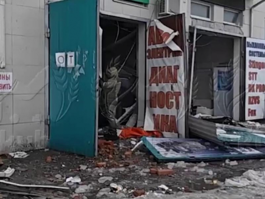 Пострадали 4 человека: взрыв разворотил автосервис в Краснодаре