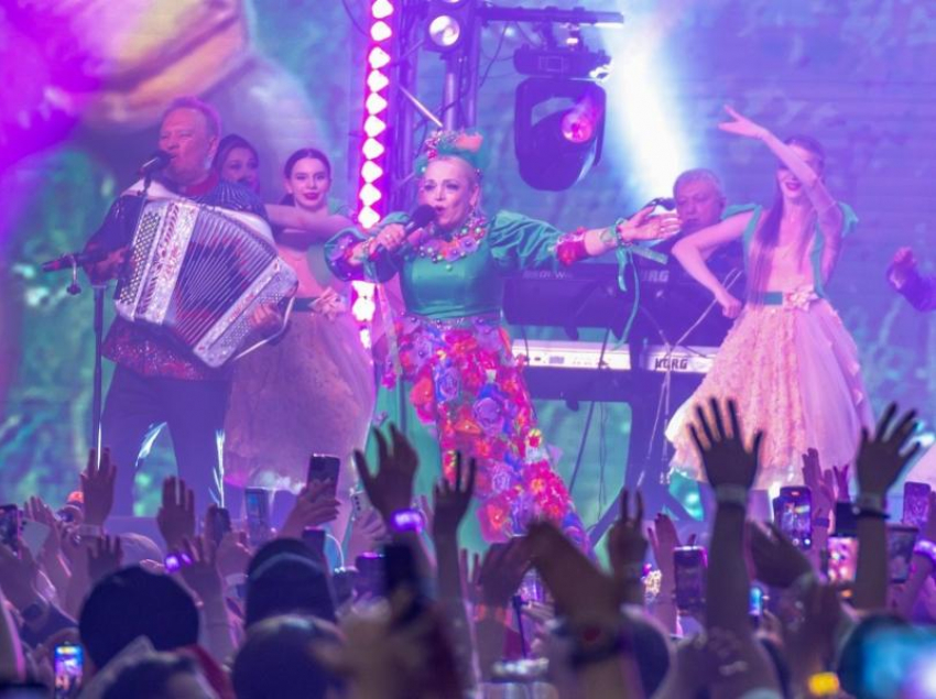 Зумеры устраивают солд-аут на концерте Кадышевой в Краснодаре