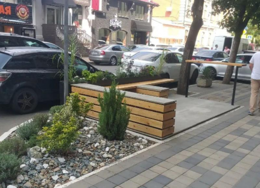 В Краснодаре появился первый парклет на Кубани