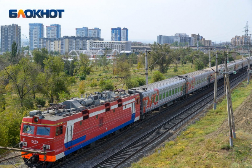 Дополнительно 20 поездов пустят на Юге России к 8 марта 