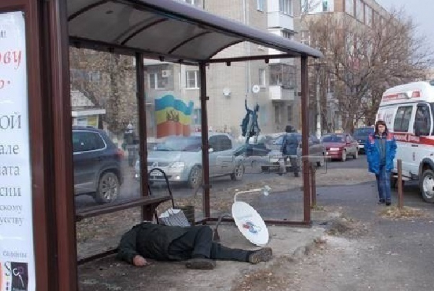 В Новороссийске мужчина умер от инфаркта на глазах у прохожих