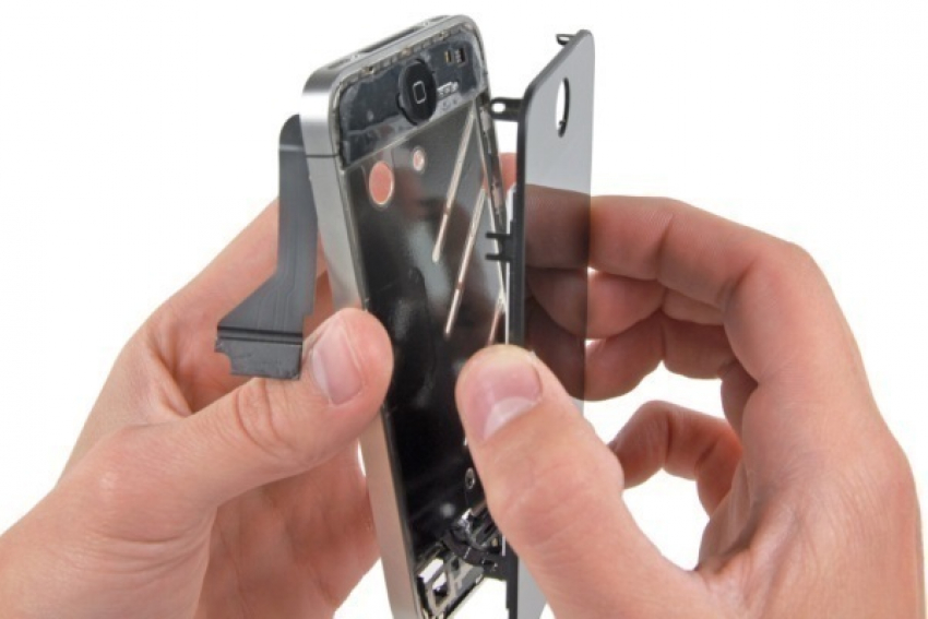 Защитить iPhone от поломки помогут качественные аксессуары