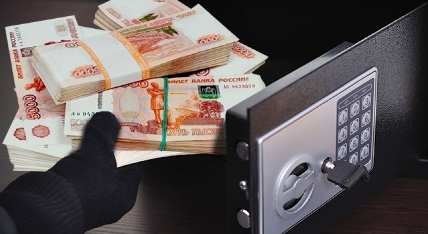  Парень стащил из сейфа отчима 1,1 млн рублей в Сочи 