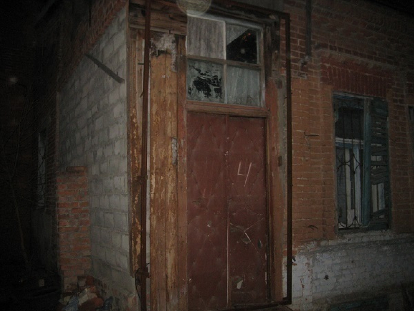 В заброшенном доме в центре Краснодара обнаружен труп мужчины