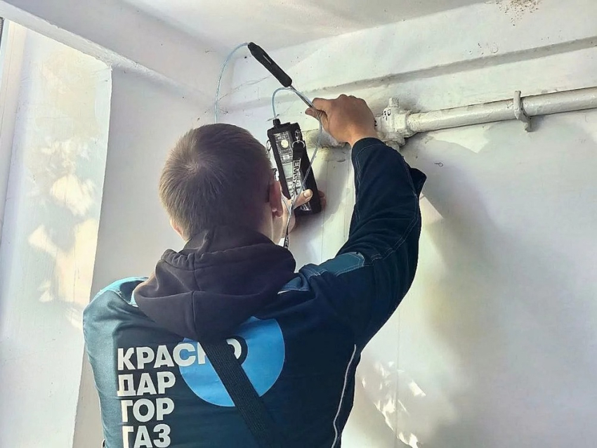 Утечки газа обнаружили в подъездах многоэтажки в центре Краснодара