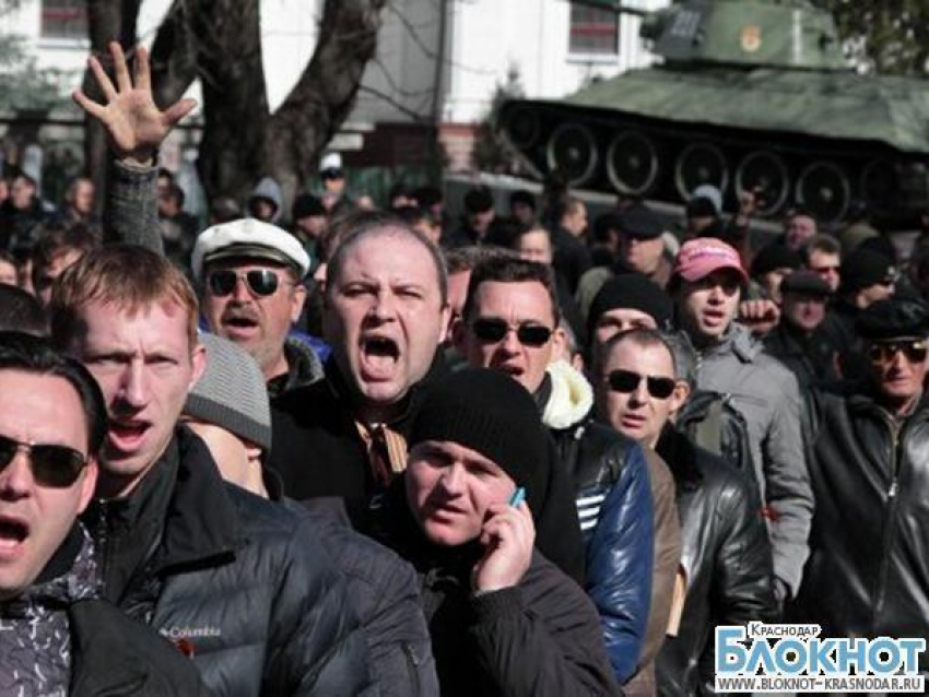 Через несколько часов в Крыму начнется кровопролитие