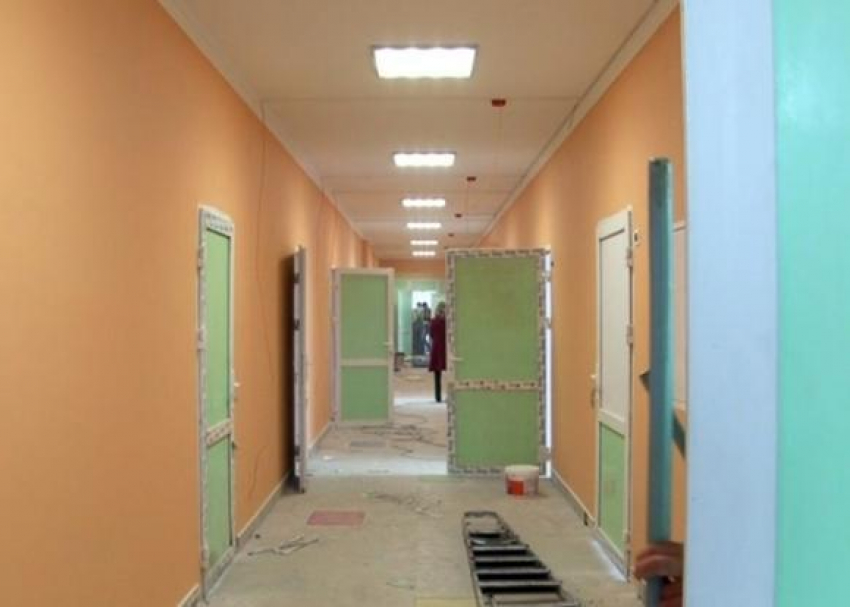 Капитальный ремонт детского отделения завершают в больнице Крымска