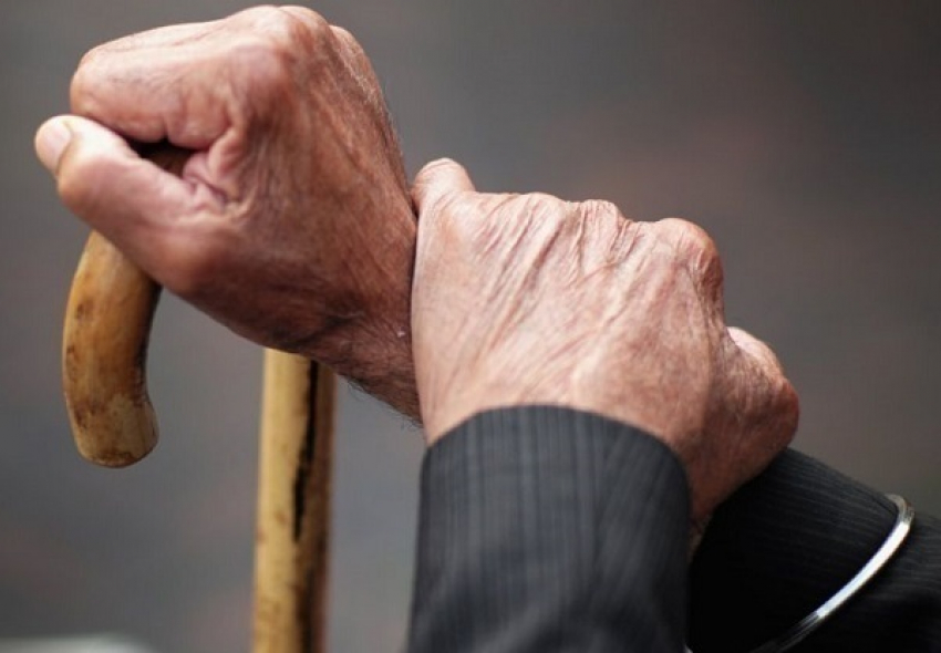На Кубани мужчины до смерти избили 82-летнего пенсионера 