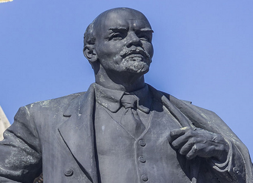 Суд обязал восстановить снесенный памятник Ленину на Кубани