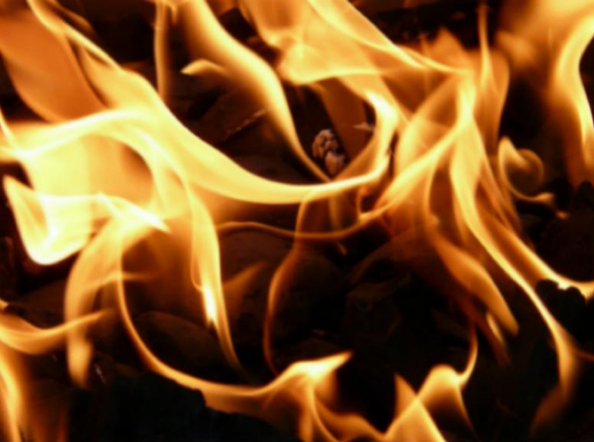 Следком проверит обстоятельства гибели пенсионерки во время пожара