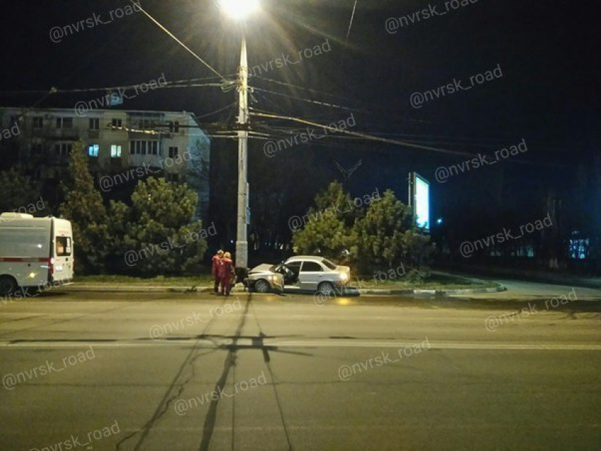 "Хитренький» водитель в Новороссийске пытался скрутить номера, которых не было, после ДТП
