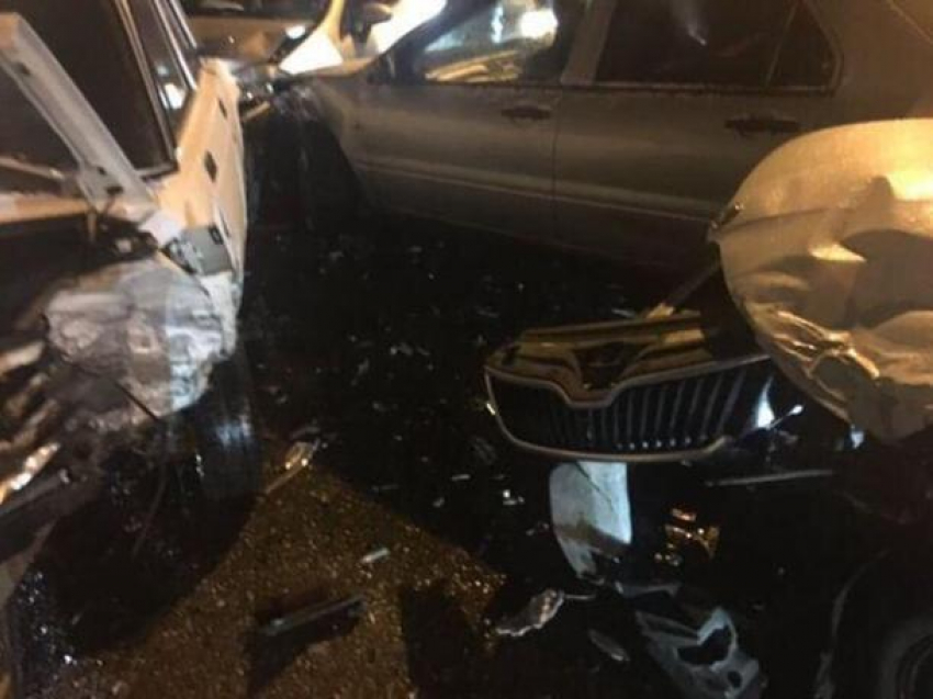 За ночь в Краснодаре произошло 122 ДТП: 11 человек пострадали 