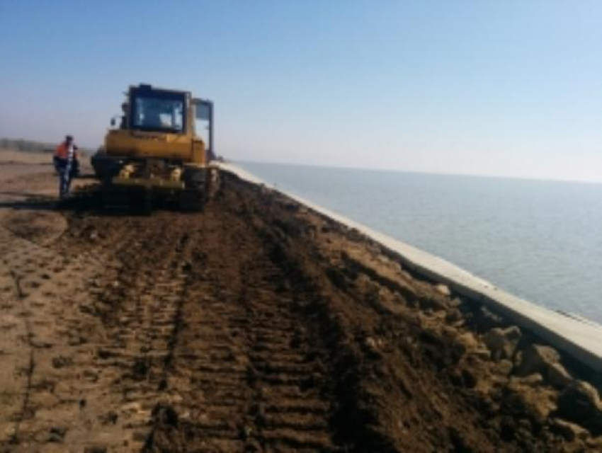 На месте разрушенной дамбы на Кубани сняли режим ЧС