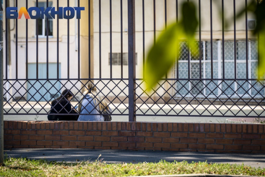 Сразу в нескольких школах Кубани объявили массовую эвакуацию