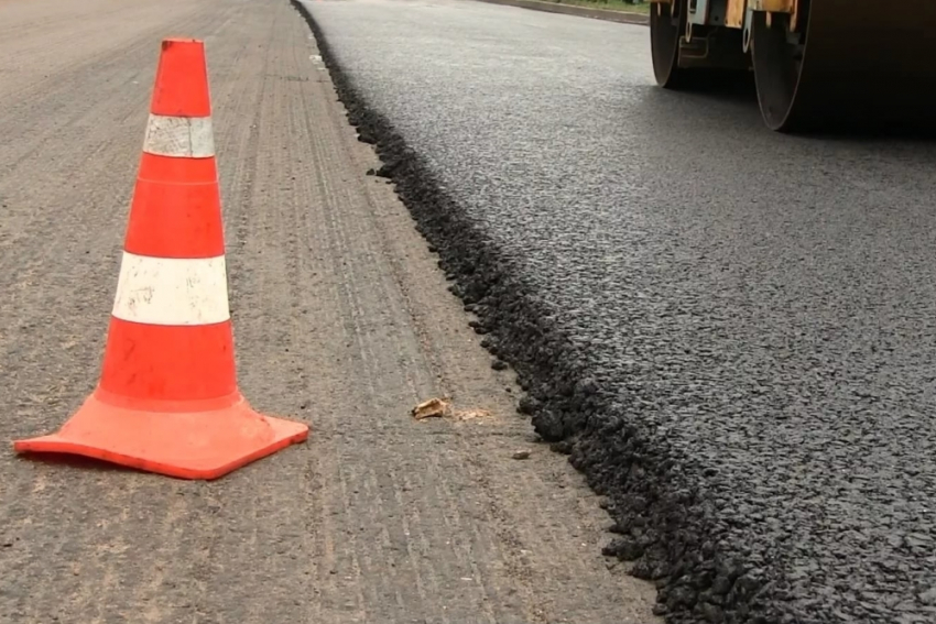Специалисты нашли дефекты на отремонтированных за несколько лет дорогах в Краснодаре 