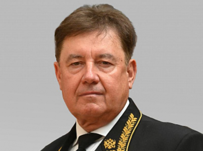 Момотова удалили из состава президиума Совета Судей на фоне скандала с миллиардами и борделями