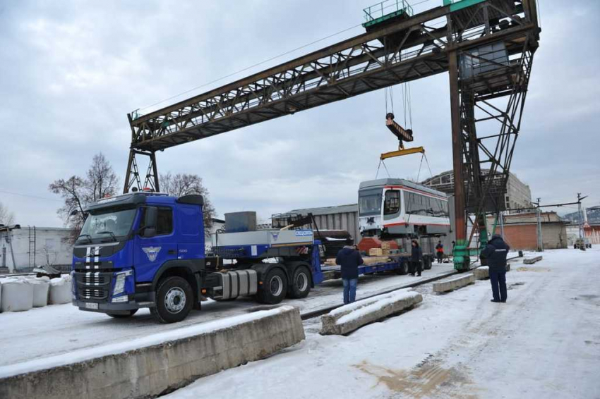 Первый новый трехсекционный трамвай отправили в Краснодар