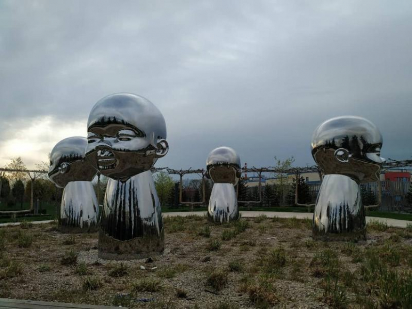 Новый арт-объект в парке Галицкого «Внутренний ребенок» напугал краснодарцев