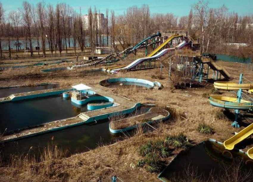 Вернуть «Экватор» или застроить домами: жители Краснодара предлагают вновь запустить заброшенный аквапарк