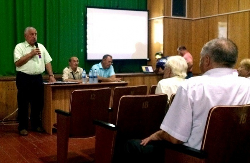 Николай Харитонов встретился с жителями Мостовского района