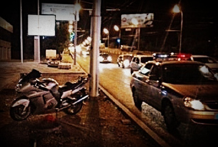 В Краснодаре «Ауди» снес подростка на мотоцикле