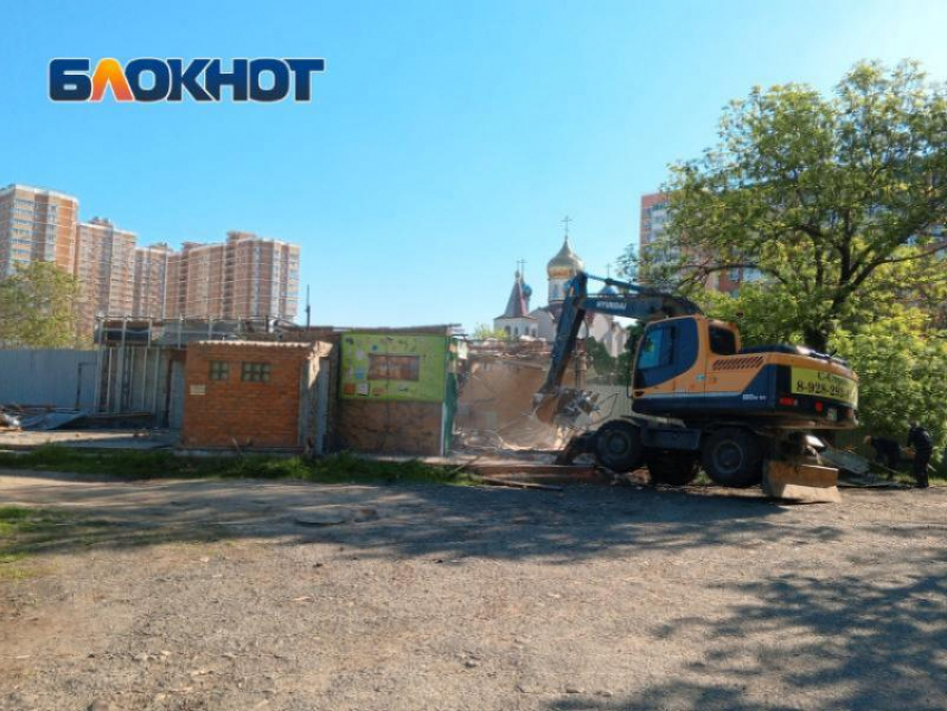 В Краснодаре пойдут под снос торговые палатки, виноградники и гаражи
