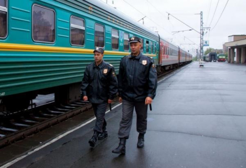В Сочи на праздниках задержали 13 подростков, гуляющих по железнодорожным путям