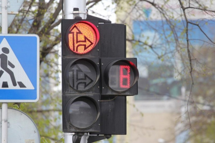  Несколько светофоров в центре Краснодара заменят на новые 