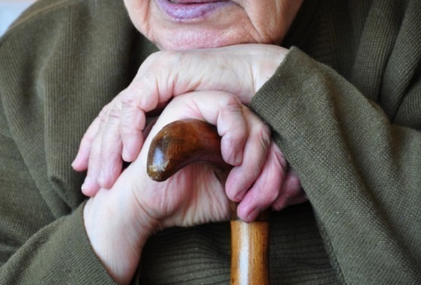 На Кубани совершили нападение на супругов-пенсионеров 