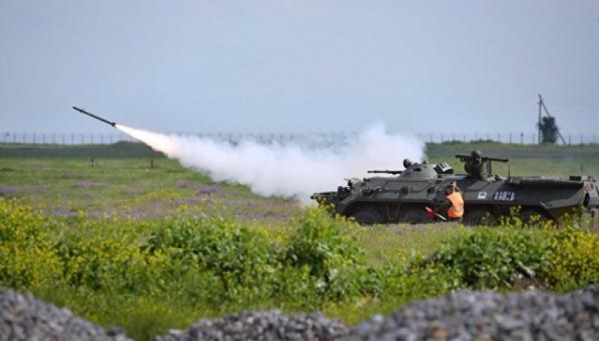 Зенитчики конкурса «Чистое небо» уничтожили условного противника на берегу Азовского моря