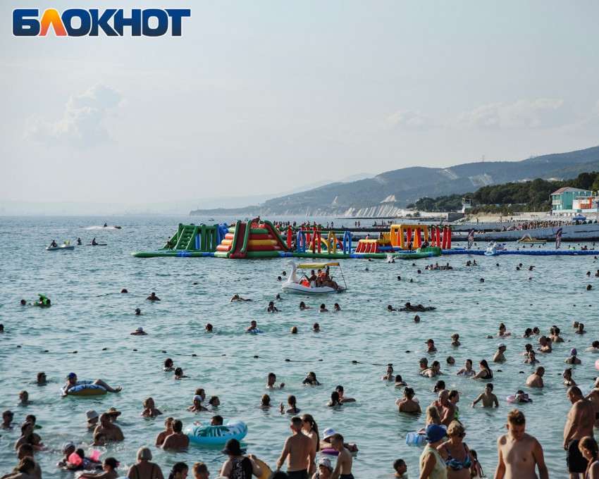 Морская вода на четырёх курортах Кубани остыла до +23 градусов