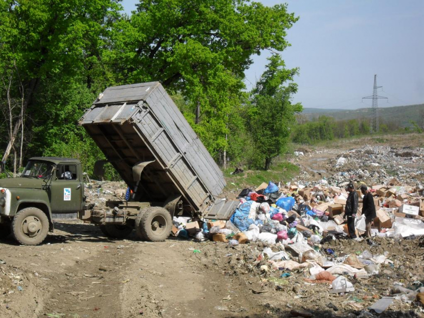 В Краснодаре обнаружили мусорную свалку на 3000 квадратных метрах