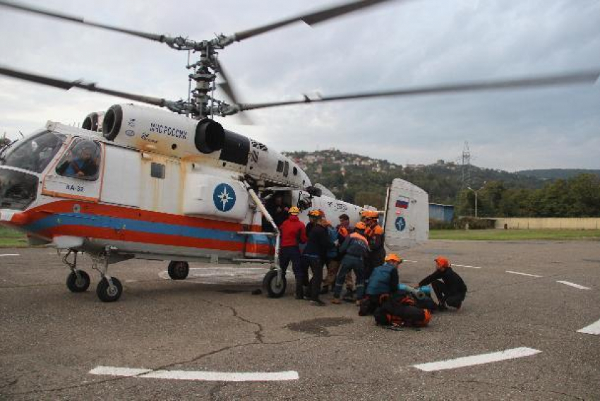 Тело погибшего в горах туриста доставили на вертолете в Сочи