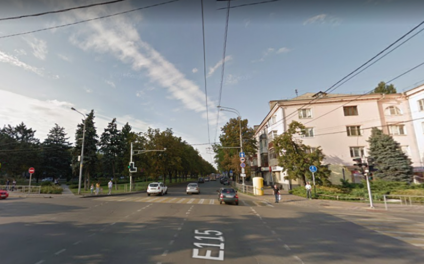  На Красной и Хакурате в Краснодаре уберут пешеходный переход 