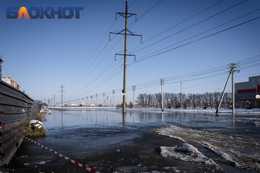 Посёлок Южный под Краснодаром третью неделю остаётся под водой 