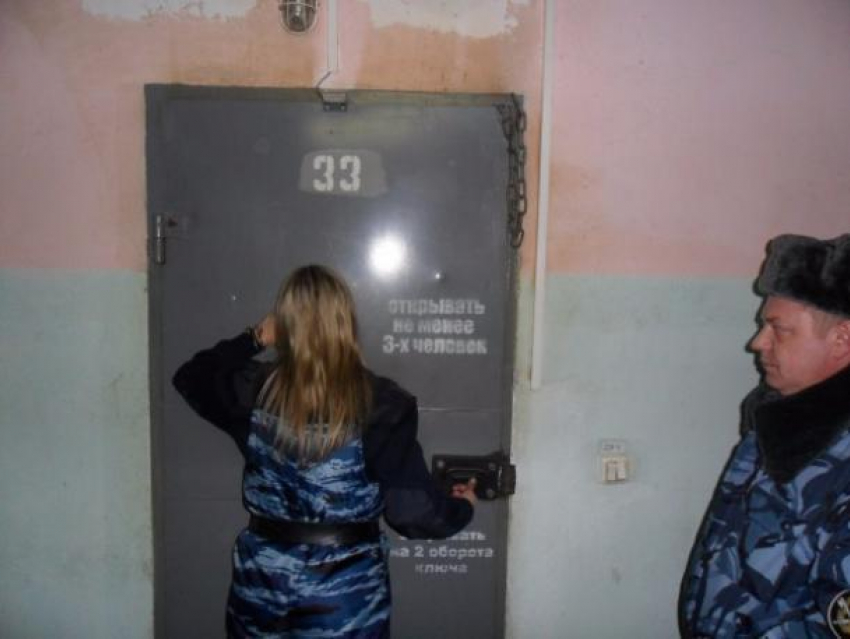 Краснодарка может получить 10 лет тюрьмы за крупный обман своих родственников