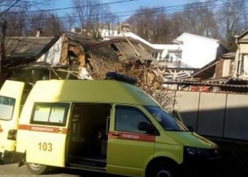 Пострадавший при взрыве газового баллона в Сочи мужчина скончался в больнице