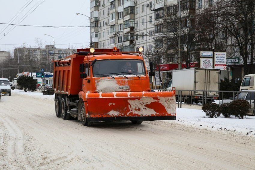 "Травм не будет!": Краснодар зимой усыпят песком и солью