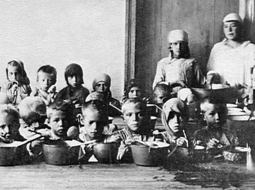 Кубанский календарь: в Краснодаре в 1922 году состоялась ёлка для голодающих детей Поволжья