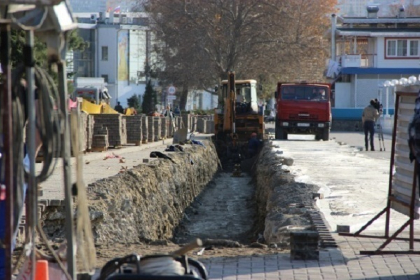К курортному сезону в Геленджике модернизируют ливневые стоки
