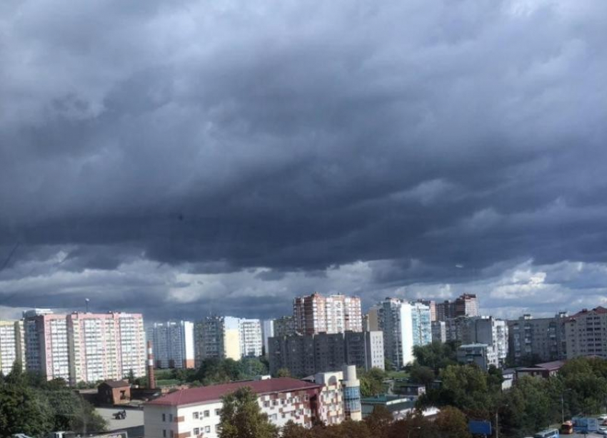 Экстренное штормовое предупреждение объявили на Кубани