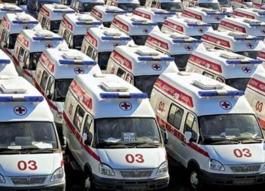 Муниципальные больницы Кубани получили новые автомобили «скорой помощи»