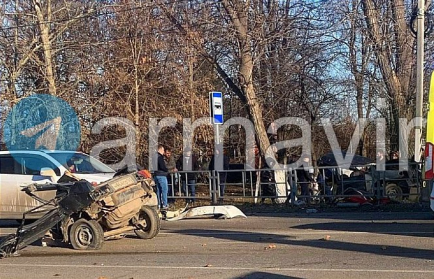 В Краснодарском крае авто разорвало на части после массового ДТП 