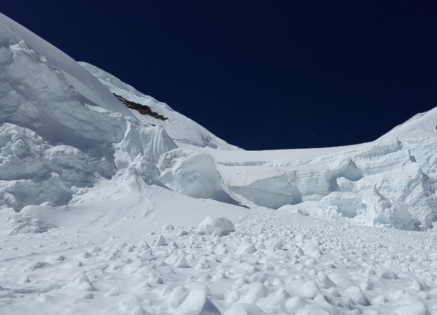 В горах Кубани продлили экстренное предупреждение об угрозе схода лавины