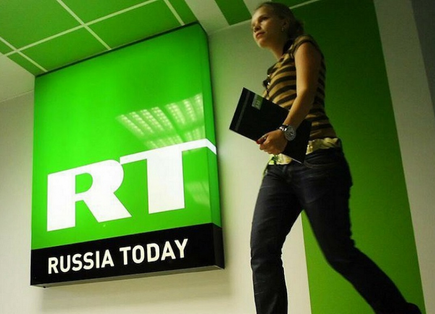 Сотрудникам RT пообещали по 57 500 рублей за прививку от коронавируса