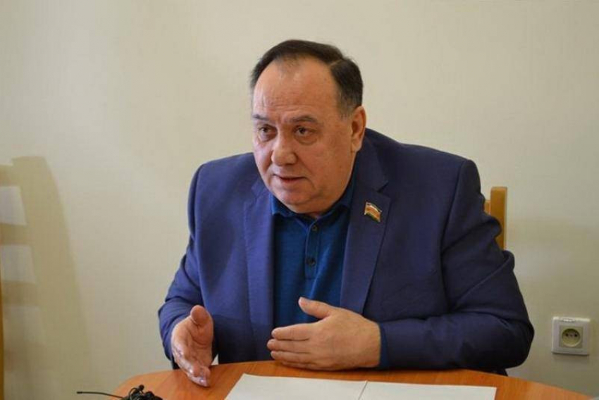 Депутат Заксобрания Кубани Кравченко вернул государству деньги, которые незаконно получила его дочь 