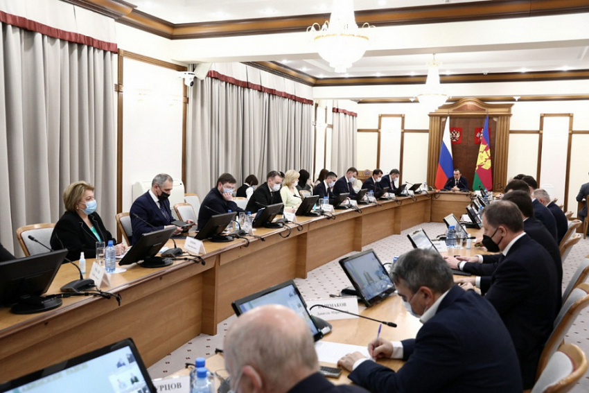 Антикризисный план поддержки экономики Кубани разработают до 15 марта